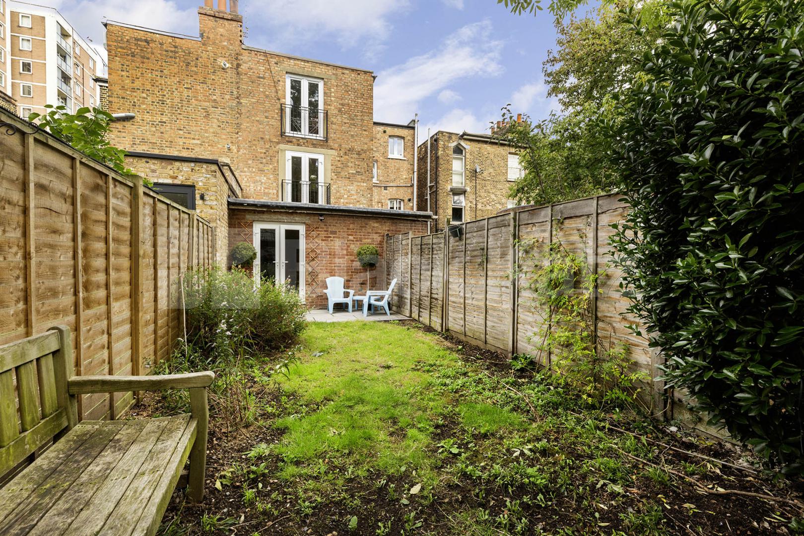Newly refurbished 1 bedroom Garden property in the popular De Beauvoir Town Buckingham Road, De Beauvoir Town